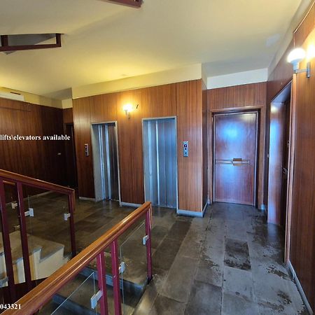 Front Beach Apartment - 3 Bedrooms Bari Esterno foto