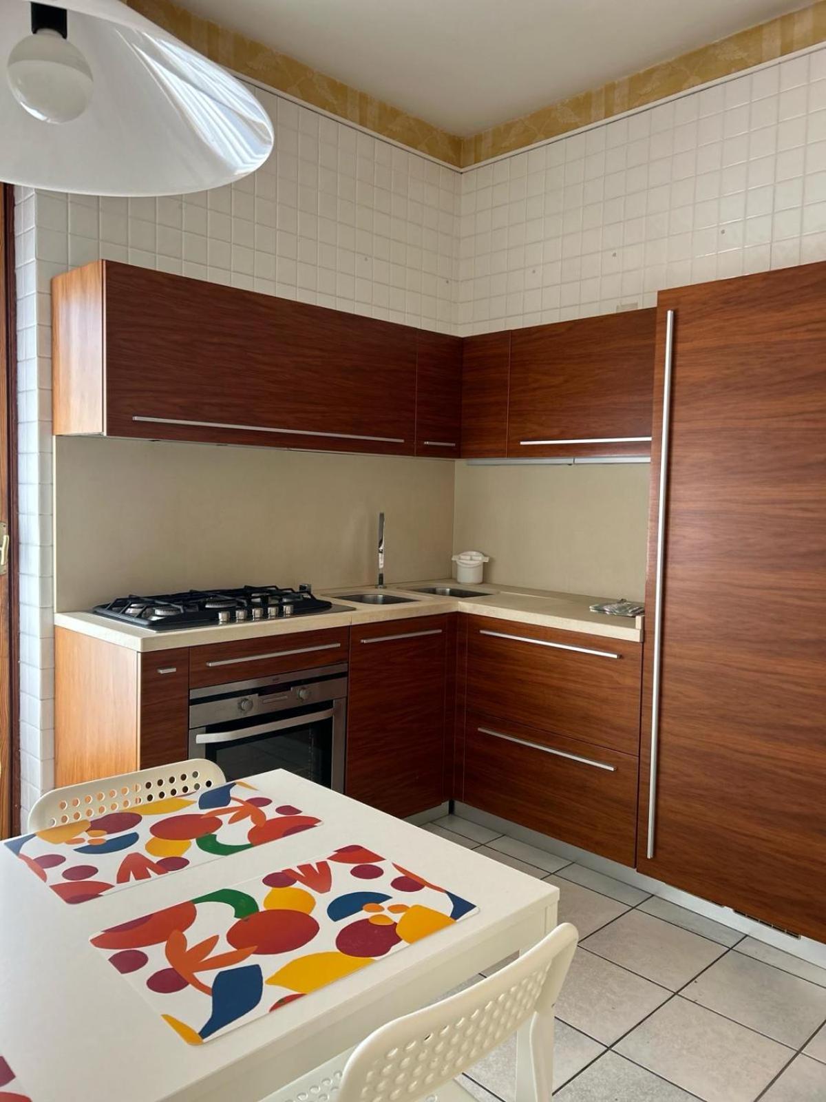 Front Beach Apartment - 3 Bedrooms Bari Esterno foto