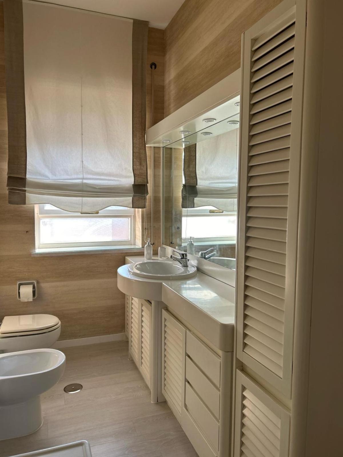 Front Beach Apartment - 3 Bedrooms Bari Esterno foto