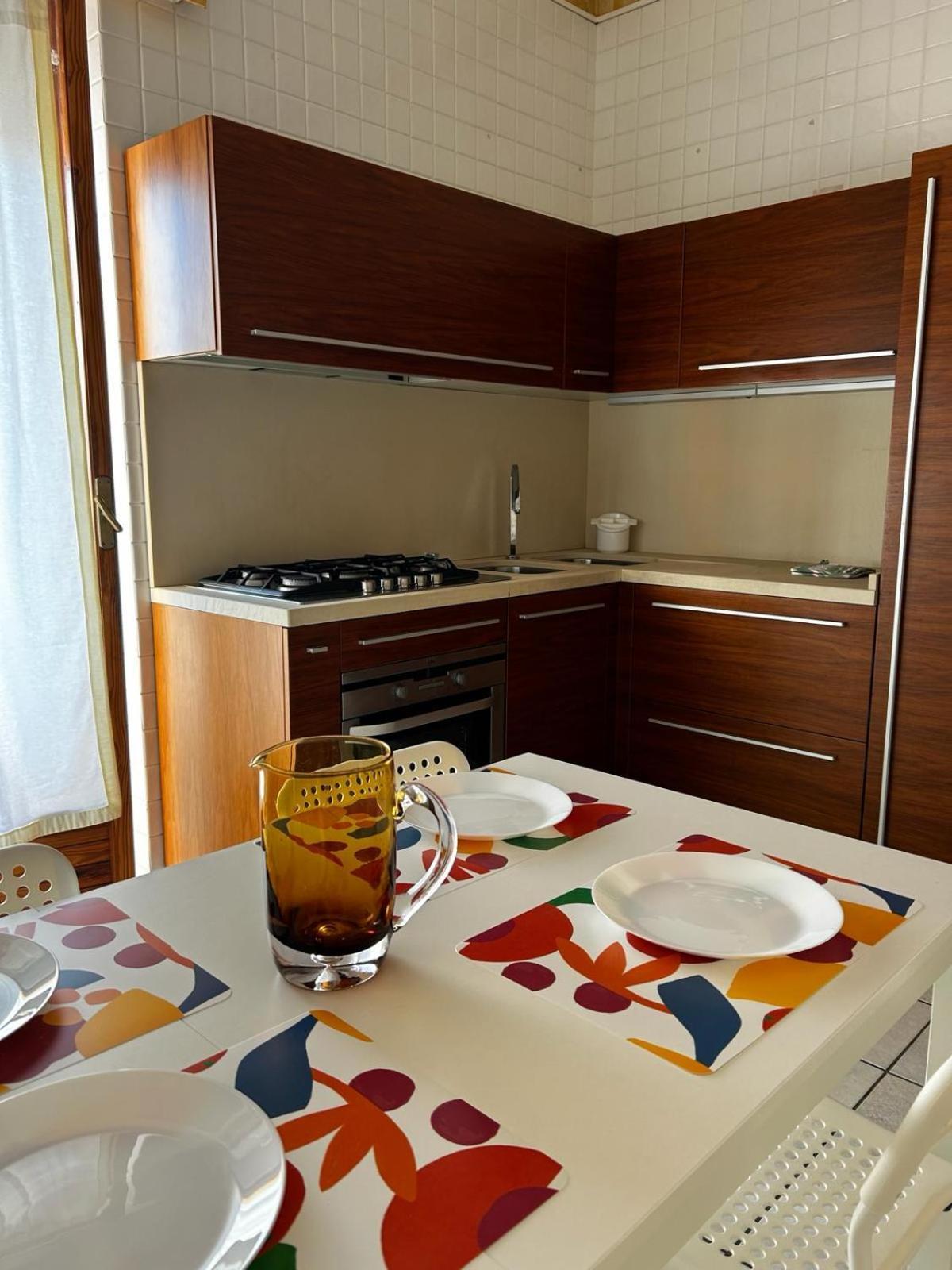 Front Beach Apartment - 3 Bedrooms Bari Esterno foto