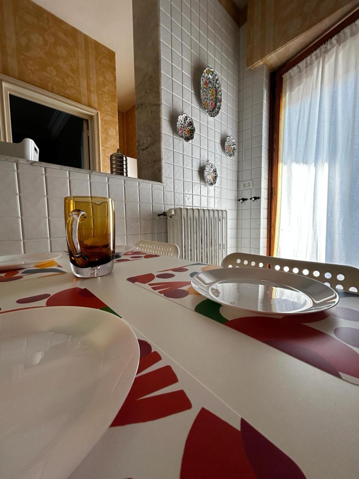 Front Beach Apartment - 3 Bedrooms Bari Esterno foto