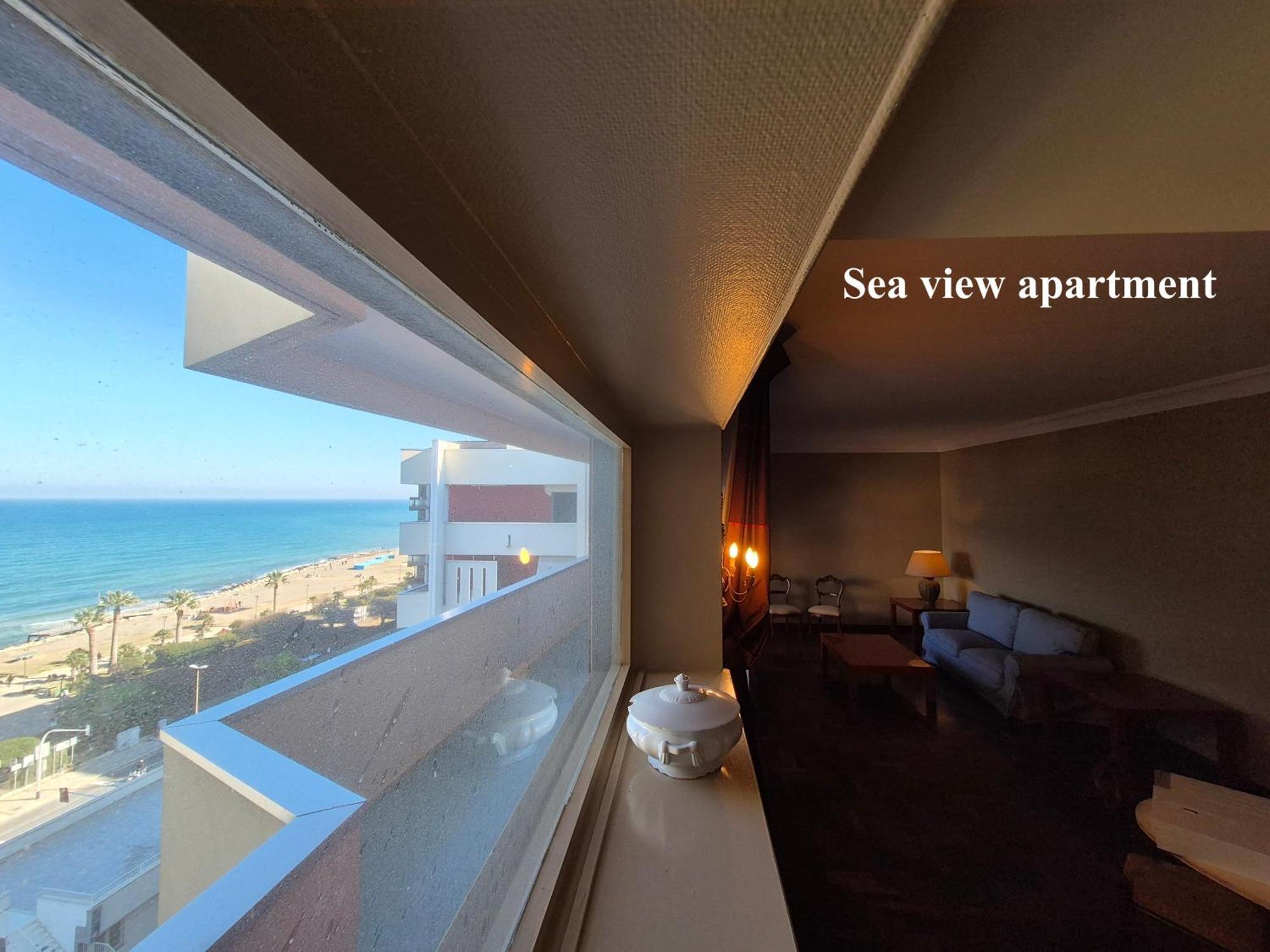 Front Beach Apartment - 3 Bedrooms Bari Esterno foto